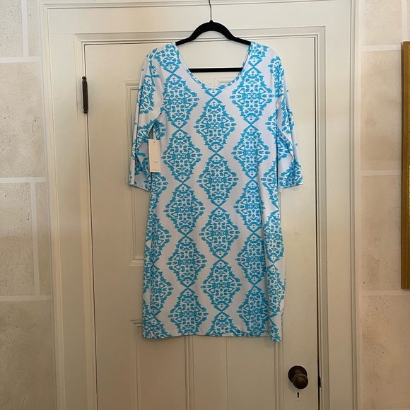 Dress - Picture 2 of 3